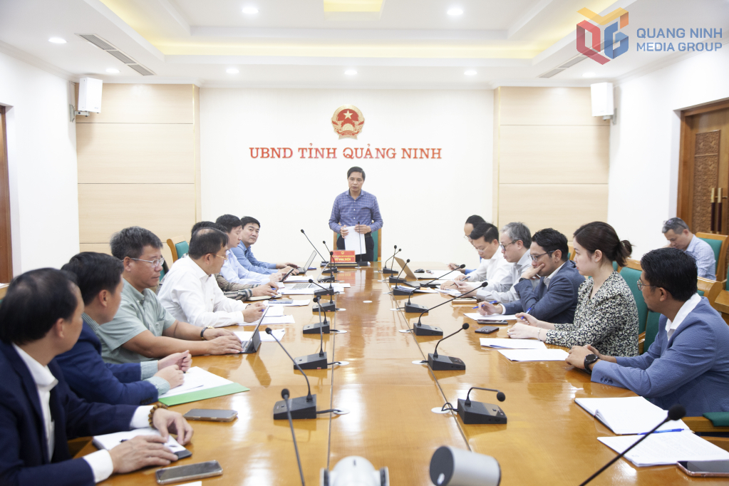 UBND TỈNH HỌP BÀN GIẢI PHÁP THÁO GỠ KHÓ KHĂN TRONG SẢN XUẤT XI MĂNG