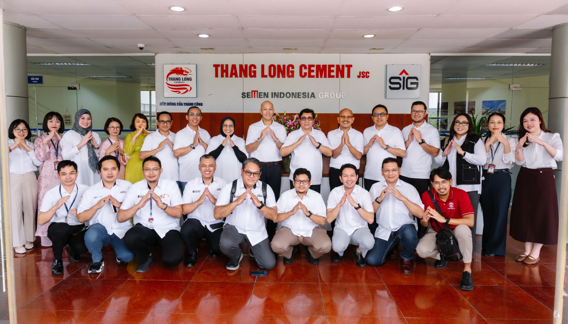 LÃNH ĐẠO TẬP ĐOÀN SEMEN INDONESIA GROUP (SIG) THĂM VÀ LÀM VIỆC TẠI XI MĂNG THĂNG LONG