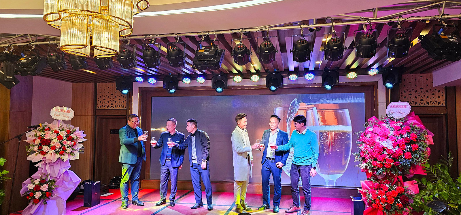 Công ty cổ phần Xi măng Thăng Long (“TLCC”) tổ chức tiệc tri ân các nhà phân phối khu vực phía Bắc Việt Nam